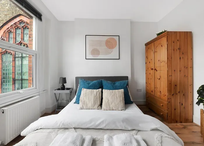 Two Bedroom Apartment Muswell Hill - Second Floor